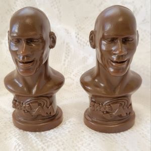 SET OF 2 1996 Space Jam Michael Jordan Trophy Treats Gumballs Collectibles